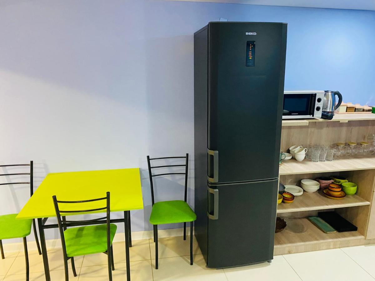 Like Home Hostel Na Shevchenko, 162Б 알마티 외부 사진