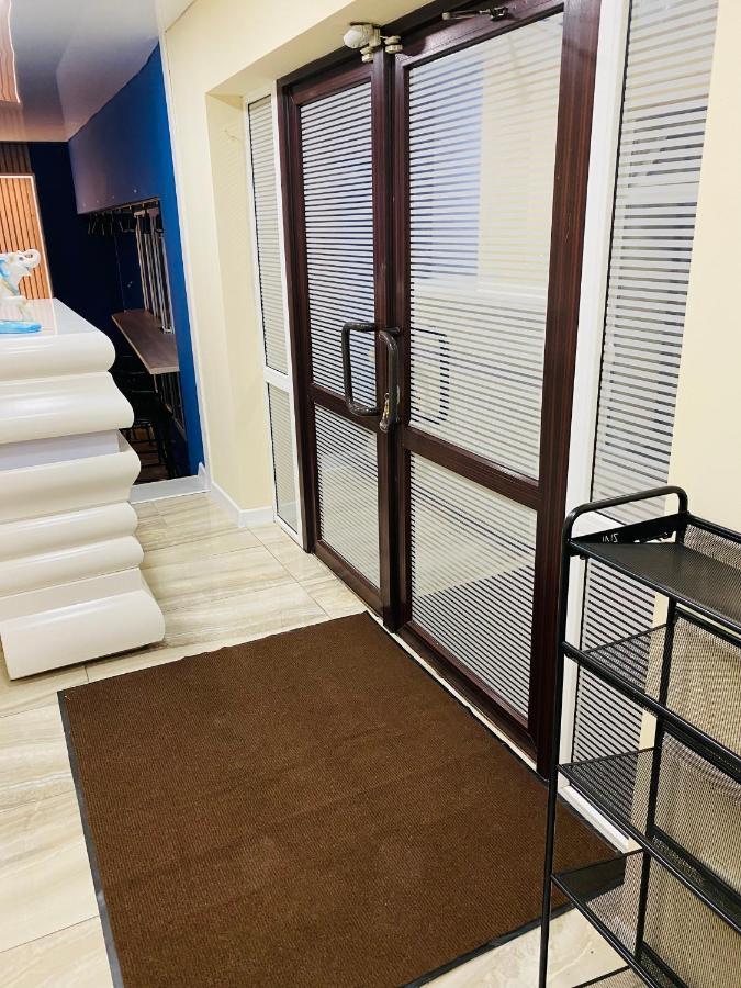 Like Home Hostel Na Shevchenko, 162Б 알마티 외부 사진