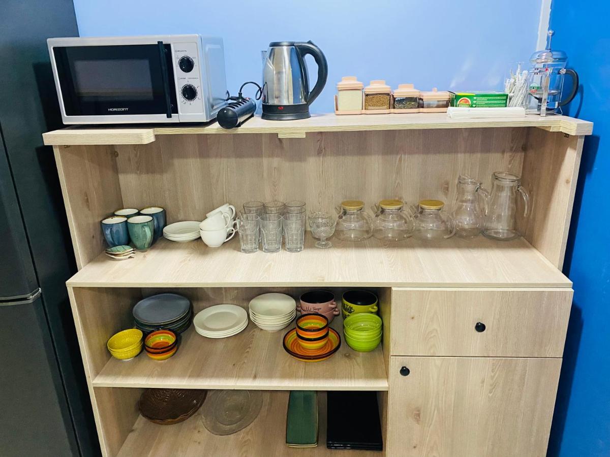 Like Home Hostel Na Shevchenko, 162Б 알마티 외부 사진