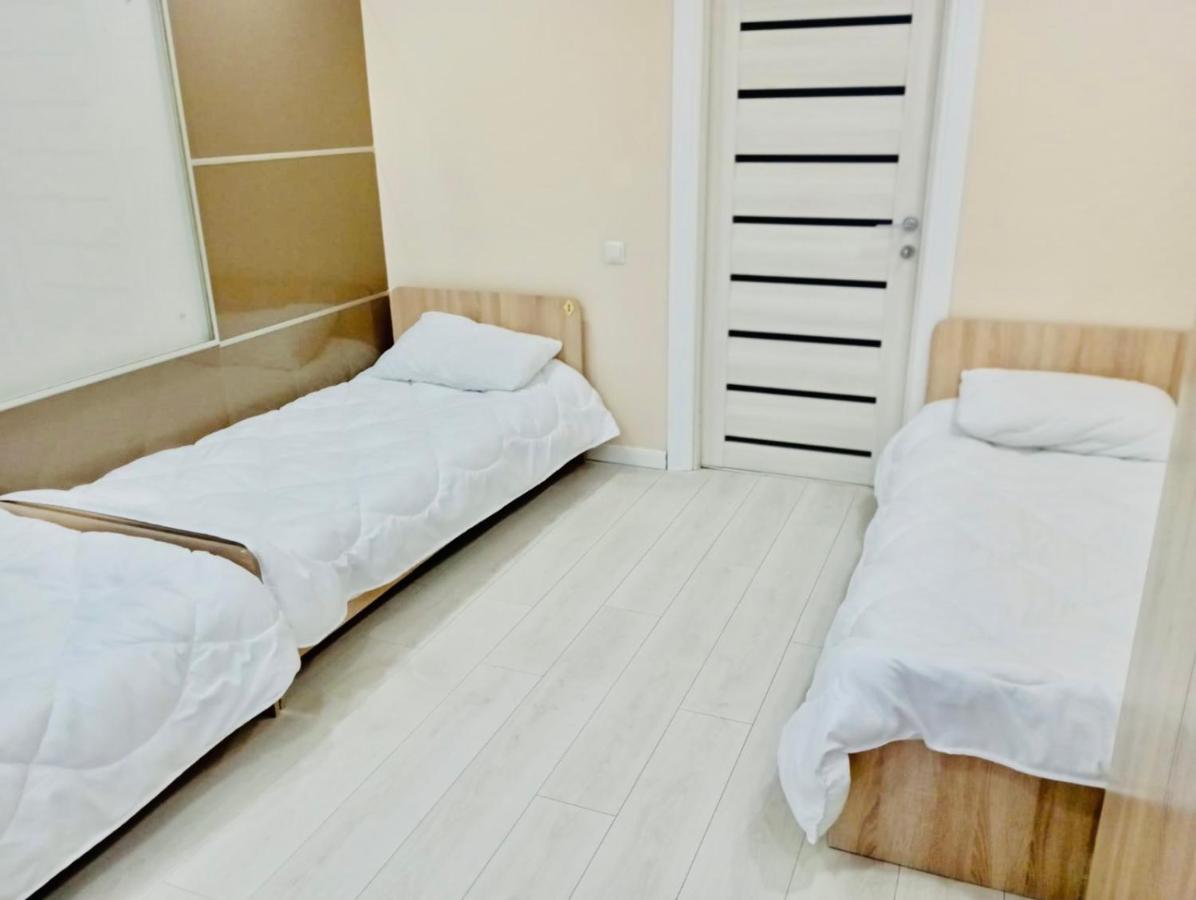 Like Home Hostel Na Shevchenko, 162Б 알마티 외부 사진