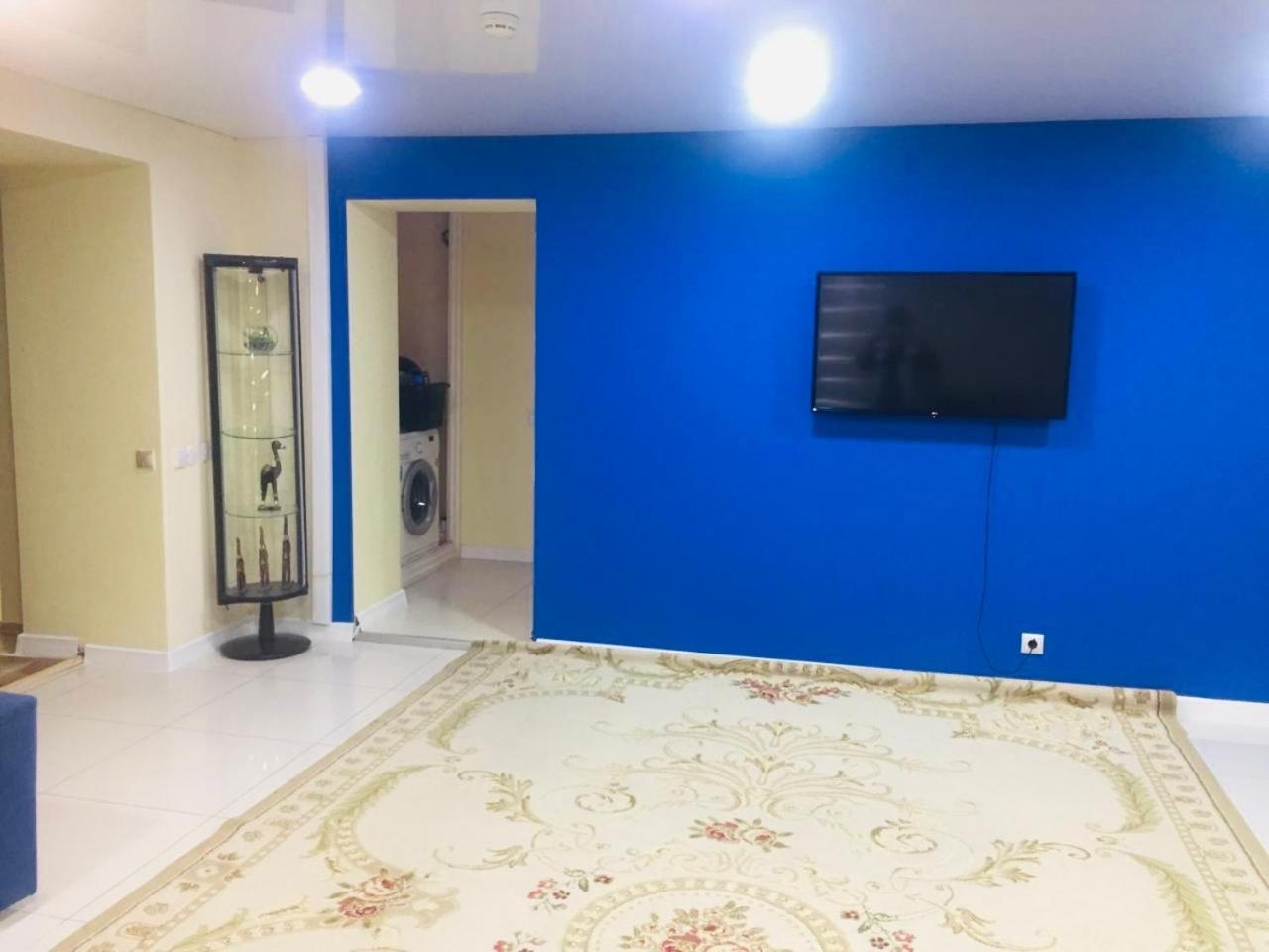Like Home Hostel Na Shevchenko, 162Б 알마티 외부 사진